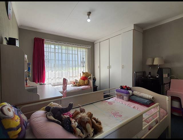 3 BEDROOM SIMPLEX FOR SALE IN COUNTRY VIEW